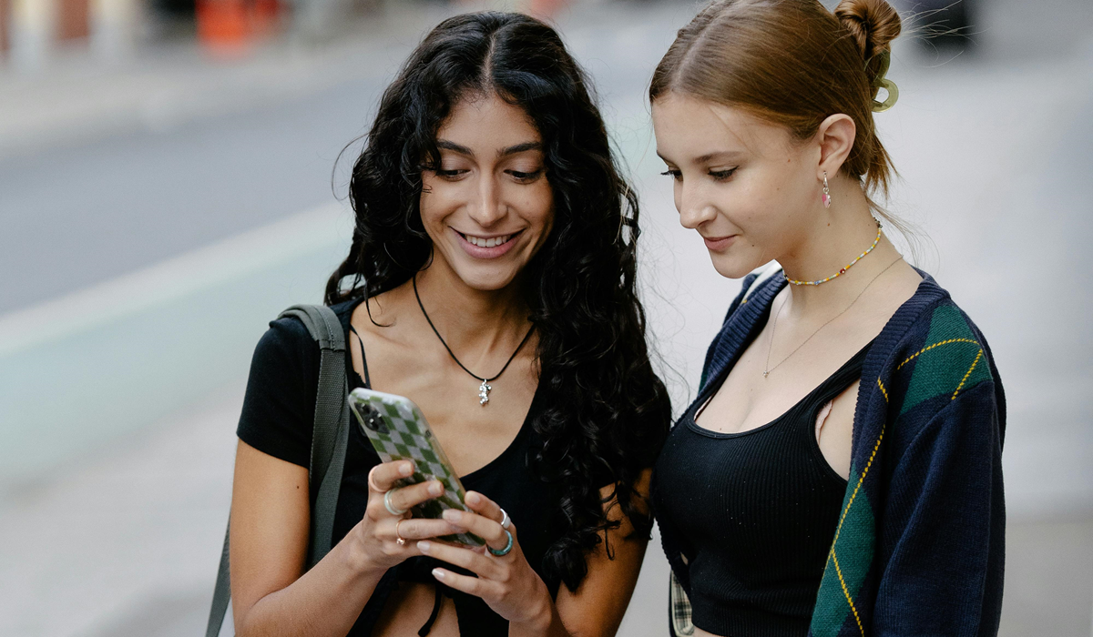 SMS marketing for restaurants: 6 strategies to fill more covers