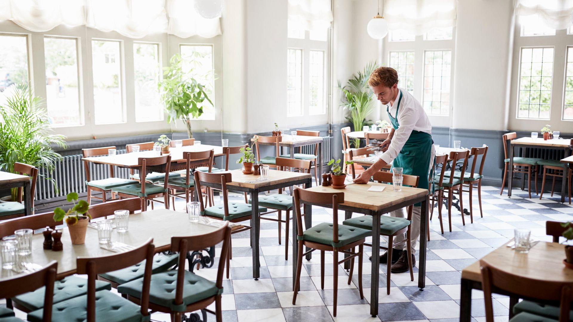 How UK Restaurants Can Tackle No-Shows and Reduce Revenue Loss