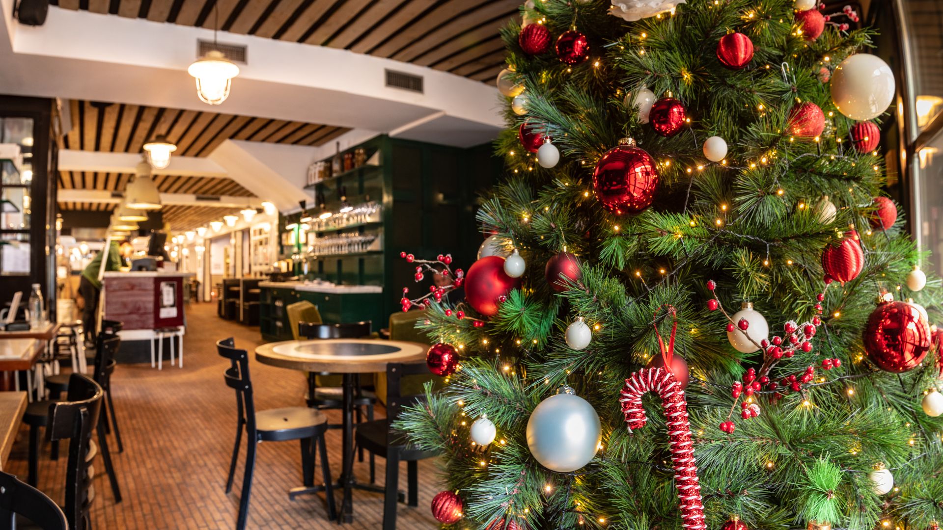 Why Vouchers and Pre-Orders are Key to More Bookings (and Less Stress) this Festive Season