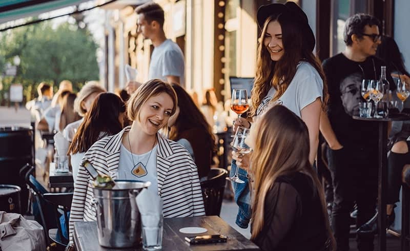 3_AttractDinners_shutterstock_654558091-1