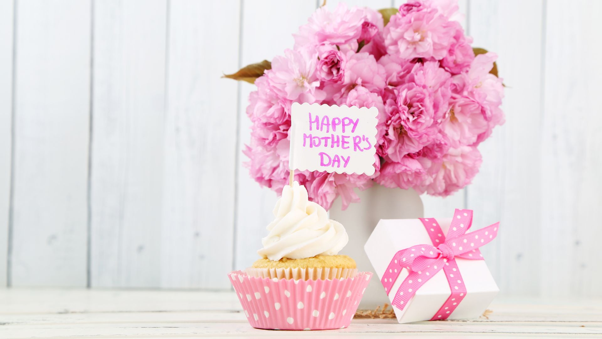 Mother’s Day: 7 Sure-Fire Ways to Maximise Bookings and Revenue