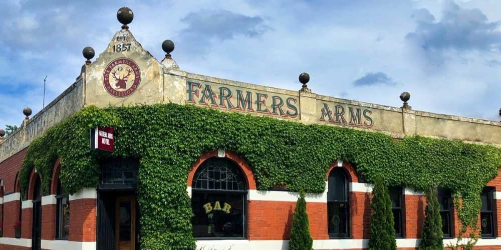 How ResDiary saved time and money for the Farmers Arms Hotel